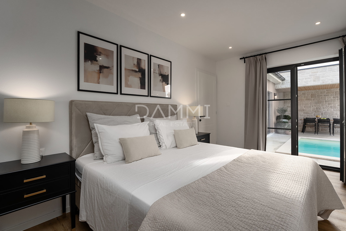 ISTRA, ŽMINJ - Očarljiva enonadstropna hiša z bazenom