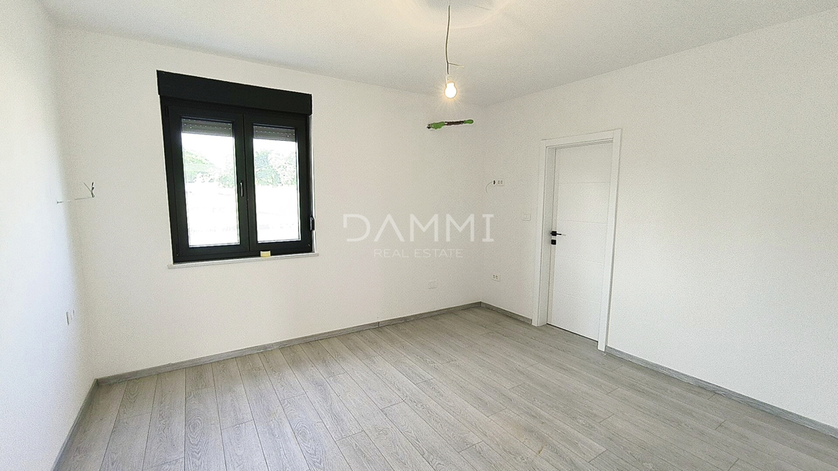 Istra - Marčana, hiša s bazenom, novogradnja