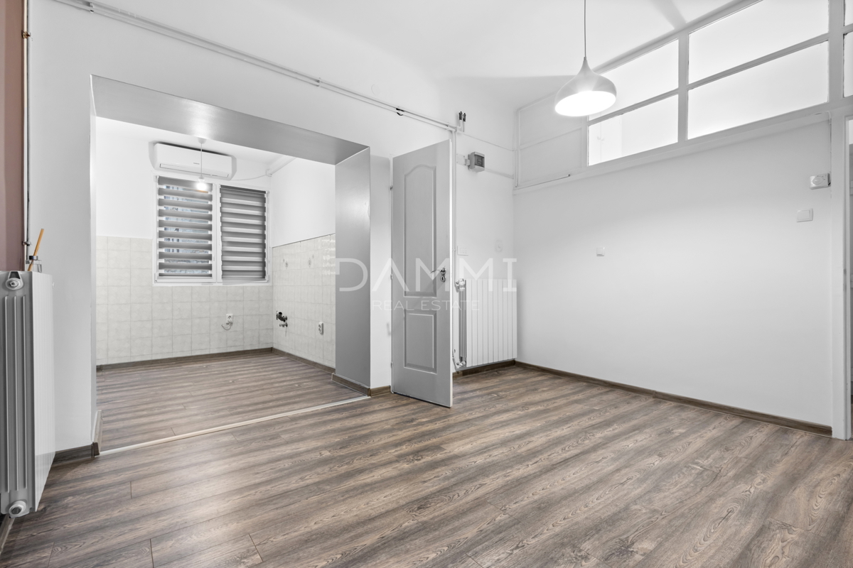 Istra, Pula, stanovanje v centru, 2 spalnici, urejena dokumentacija