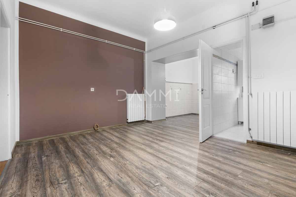 Istra, Pula, stanovanje v centru, 2 spalnici, urejena dokumentacija