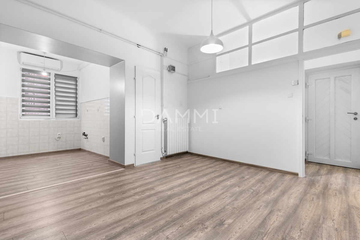 Istra, Pula, stanovanje v centru, 2 spalnici, urejena dokumentacija