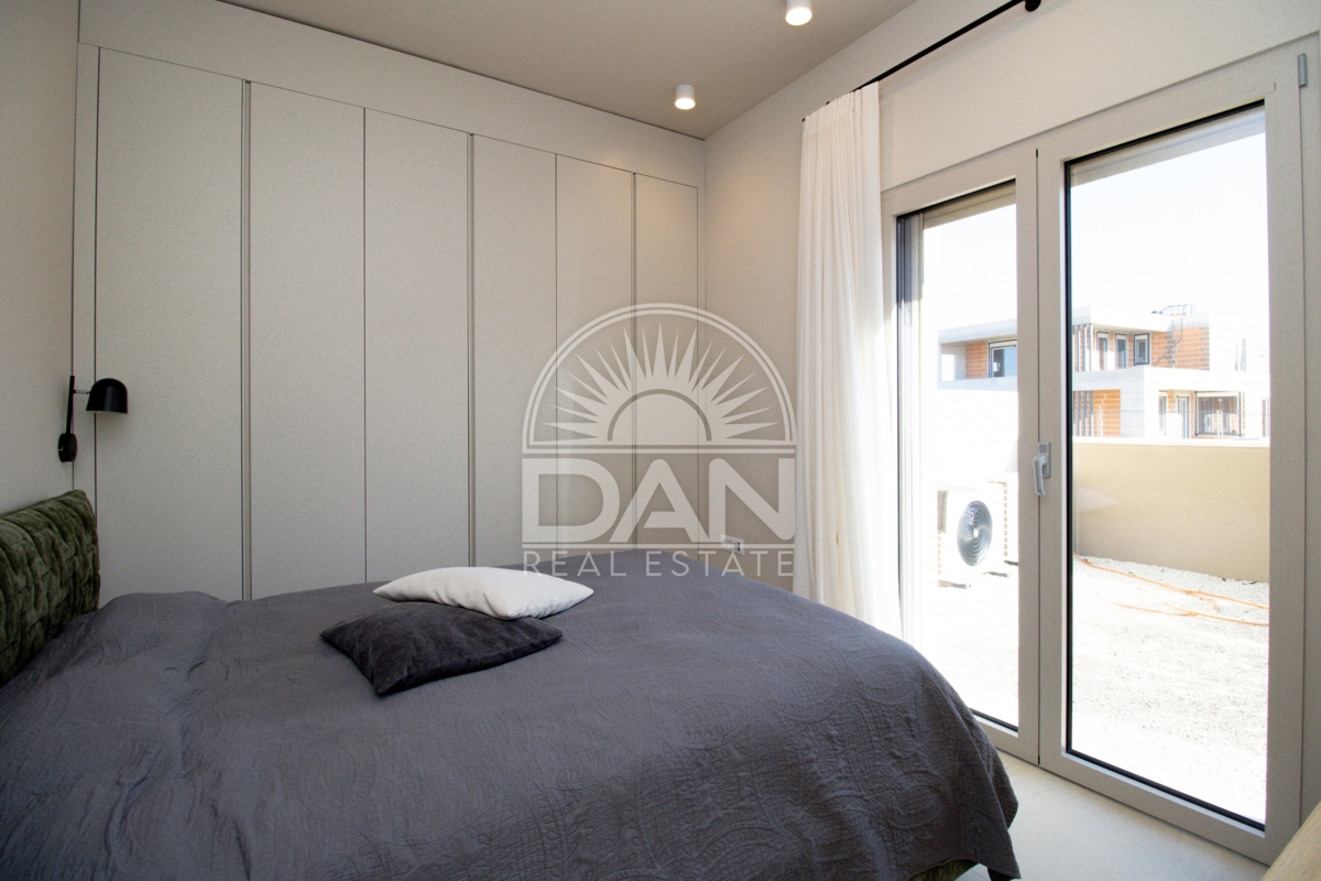 Funtana – Ekskluzivno! Moderna hiša v bližini morja, obdana z naravo