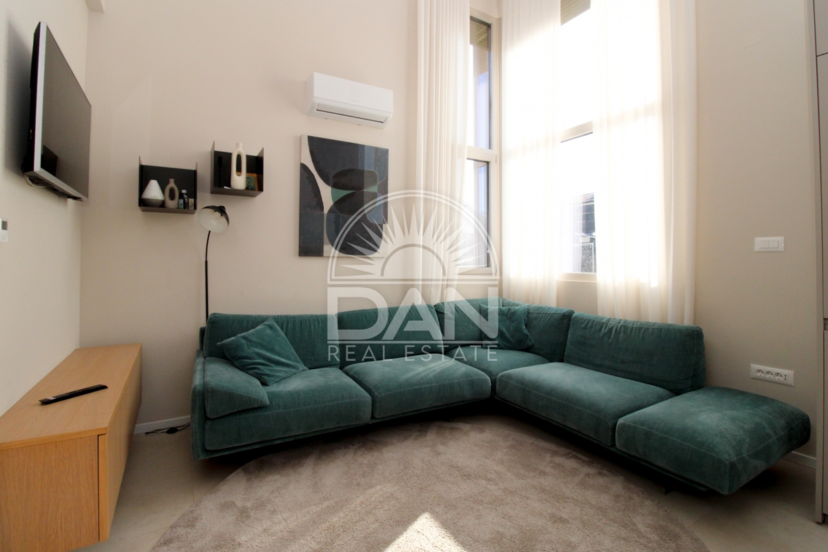 Funtana – Ekskluzivno! Moderna hiša v bližini morja, obdana z naravo