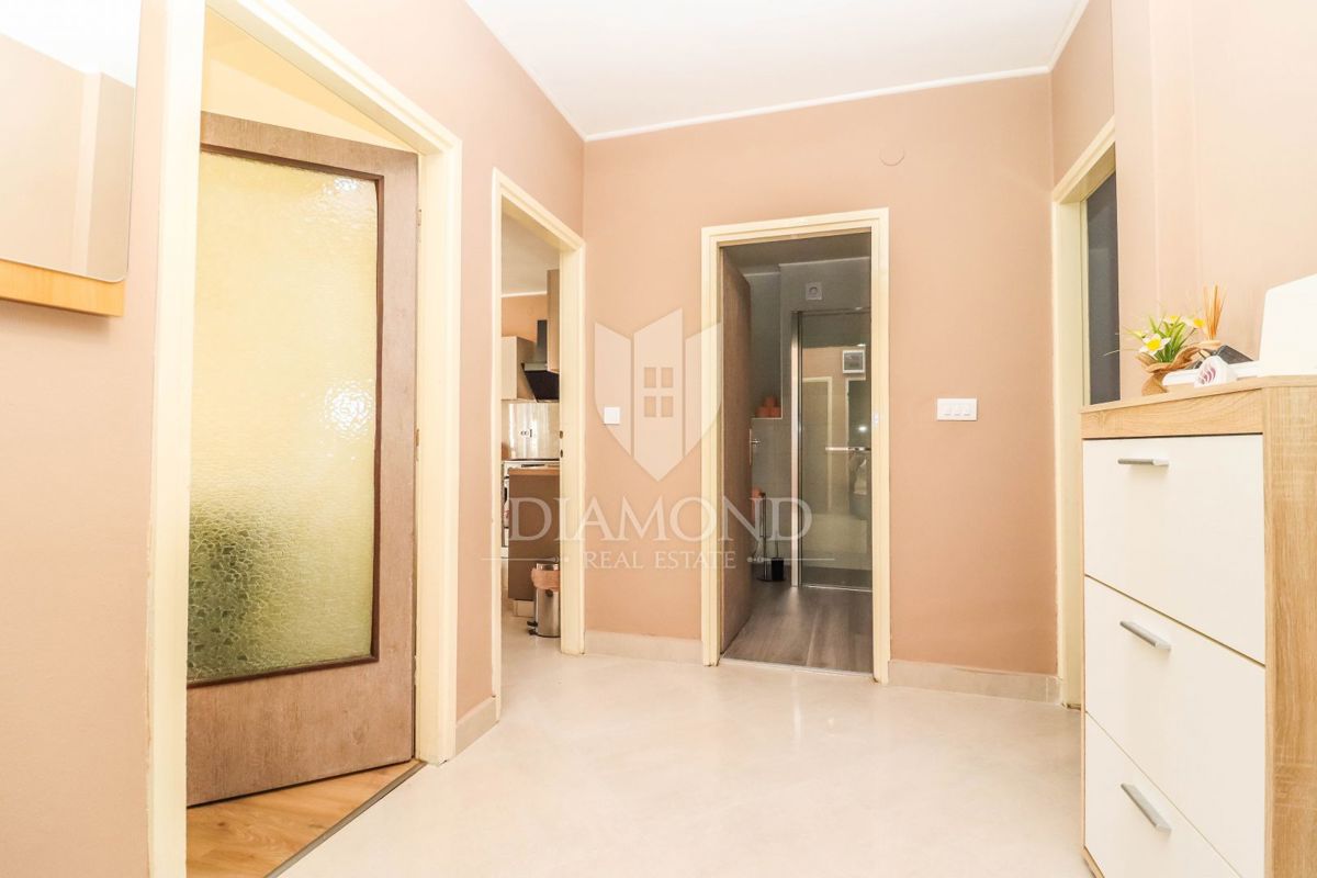 Rovinj, center, na novo prenovljeno stanovanje na iskani lokaciji