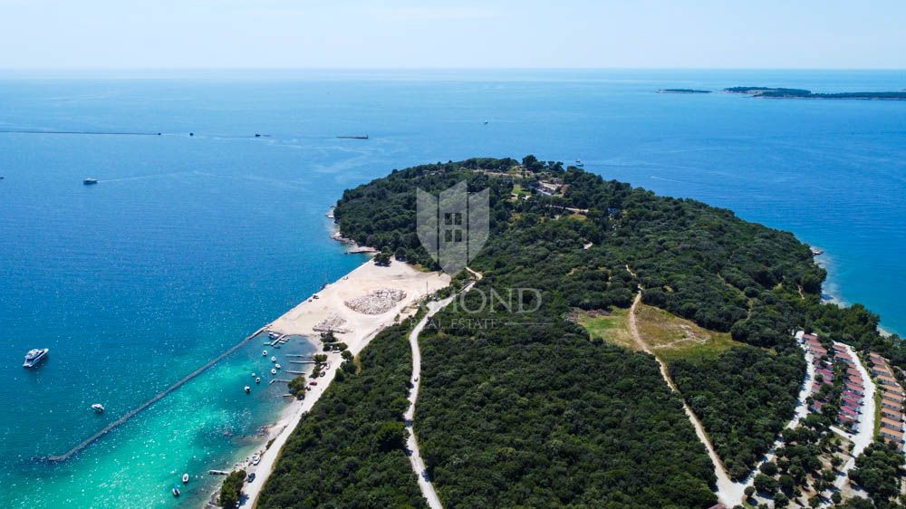 Stanovanje v pritličju luksuzne novogradnje, v bližini Fažane