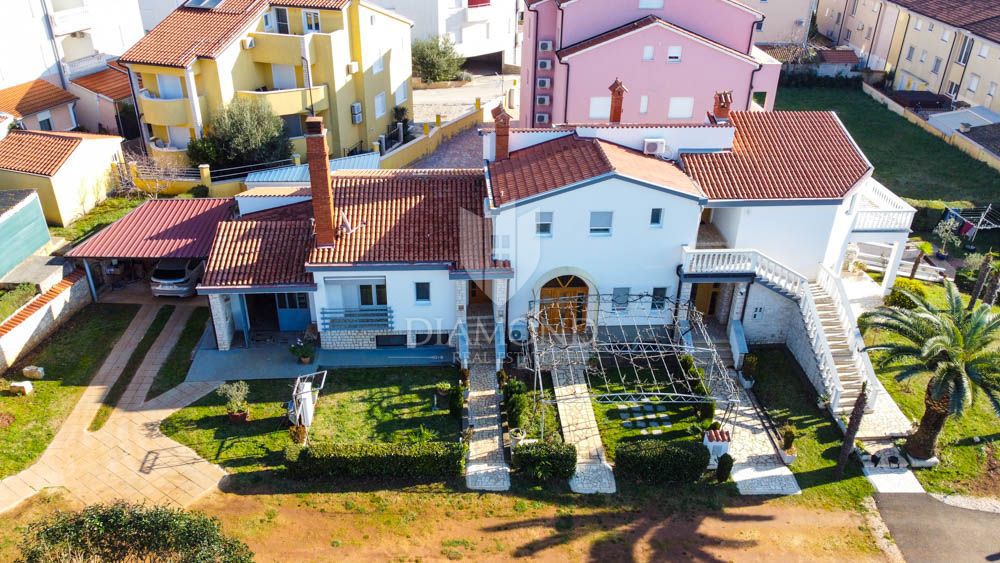 Medulin, apartmajska hiša korak od morja!
