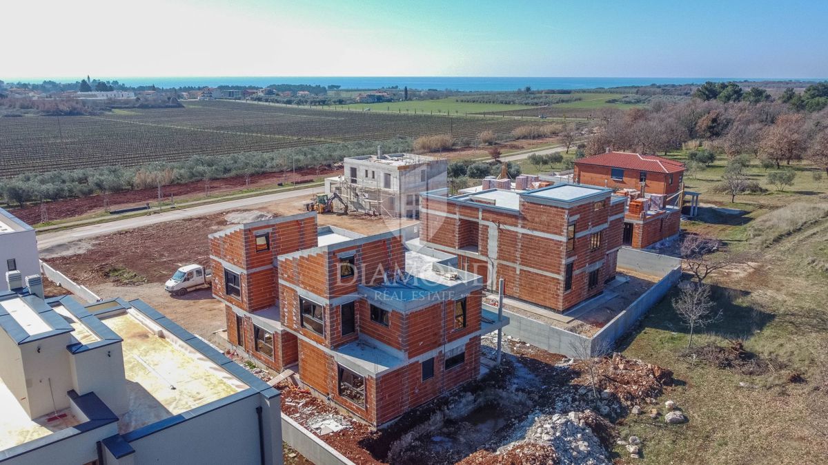 Hiša Novigrad, 200.000m2
