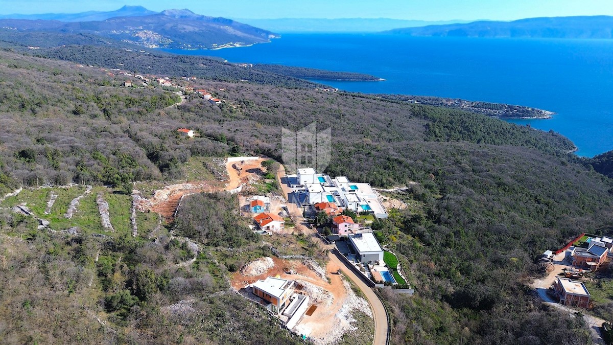 Labin, Rabac, gradbeno zemljišče s pogledom na morje