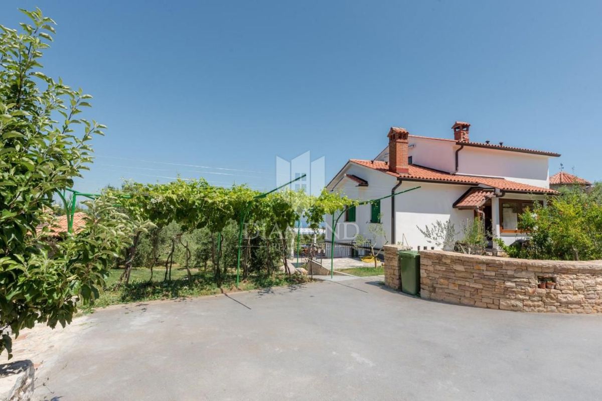 Hiša Labin, 200m2