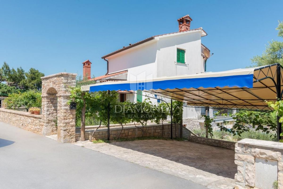 Hiša Labin, 200m2