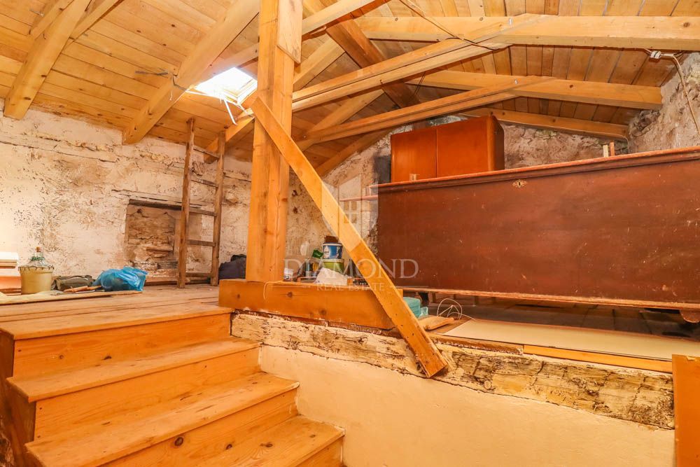 Priložnost za prenovo v bližini morja, okolica Medulina