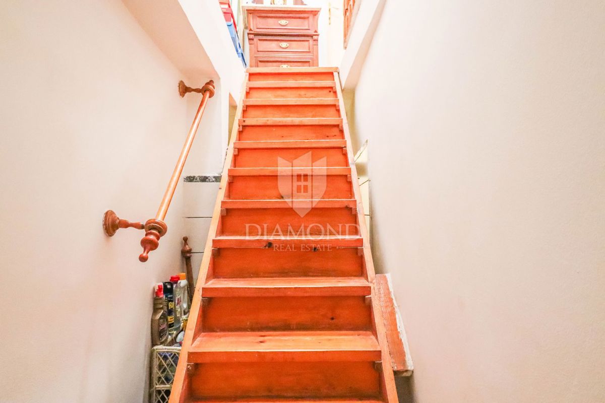 Hiša Rovinj, 79m2