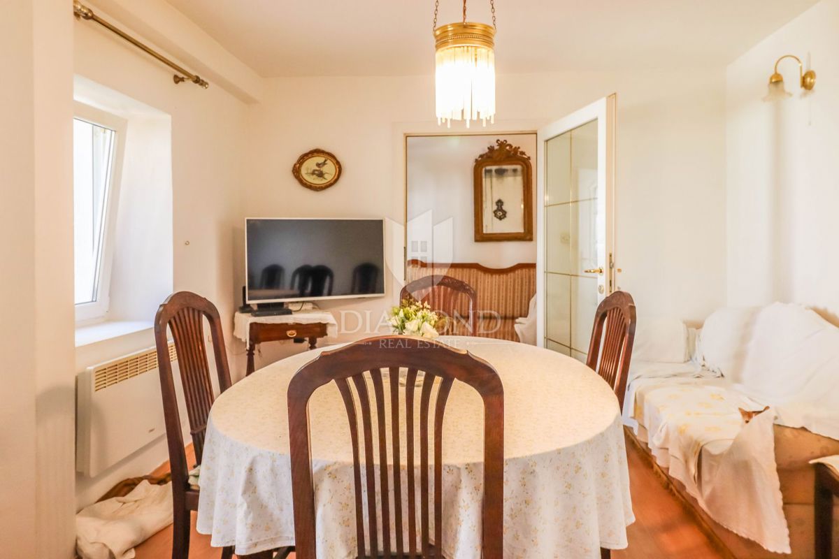 Hiša Rovinj, 79m2