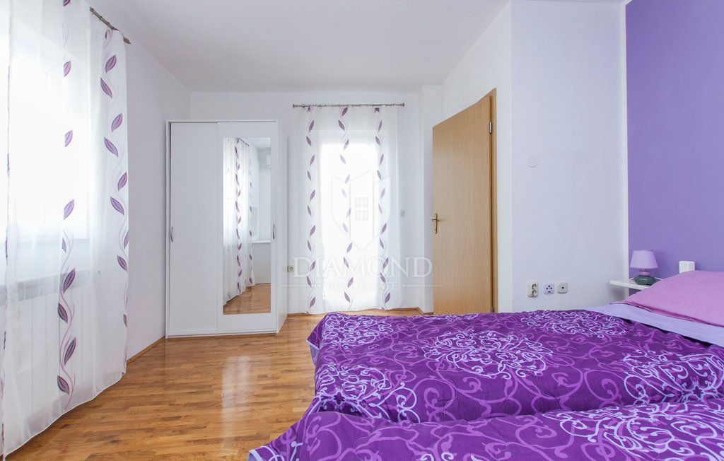 Labin, okolica, lepa hiša s pogledom na morje