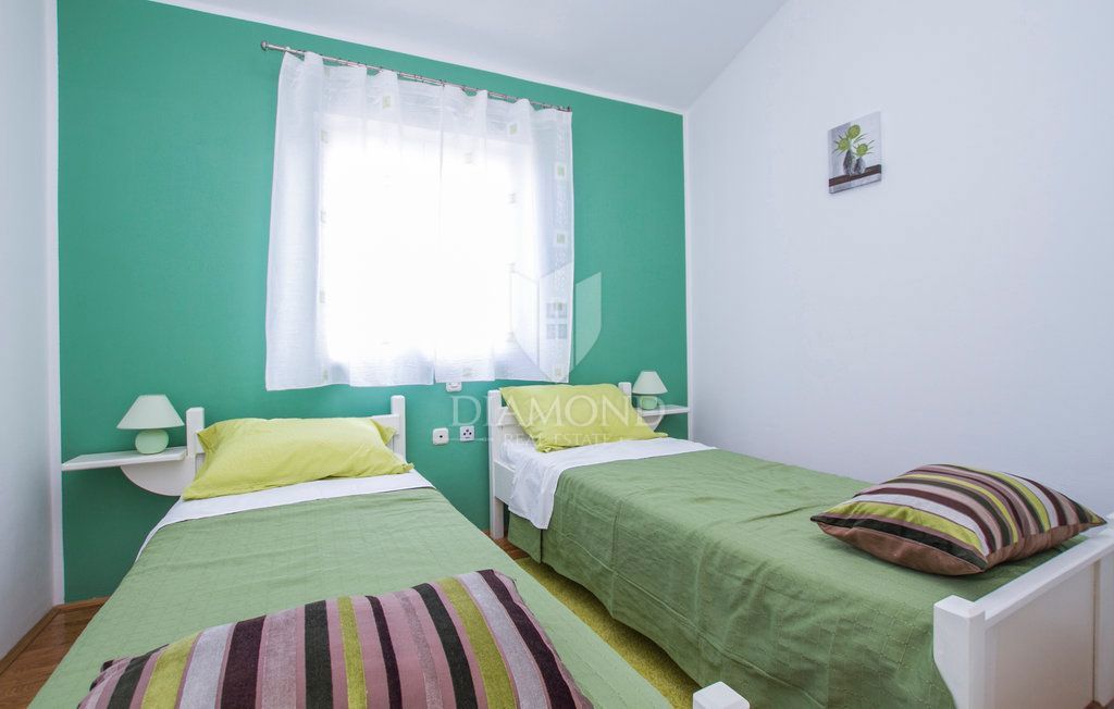 Labin, okolica, lepa hiša s pogledom na morje