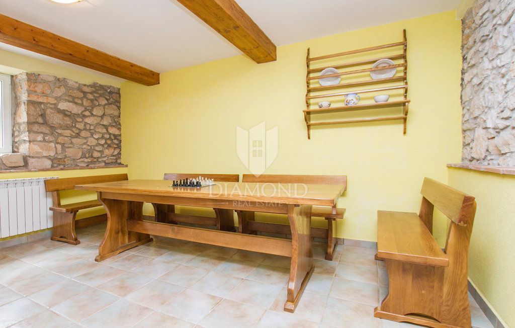 Labin, okolica, lepa hiša s pogledom na morje