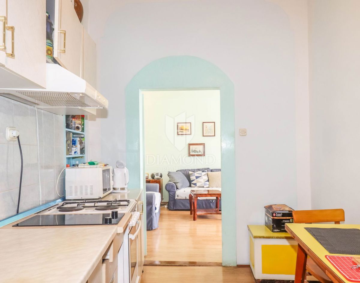 Rovinj, apartma, prva vrsta do morja!
