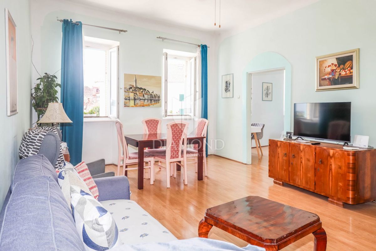 Rovinj, apartma, prva vrsta do morja!