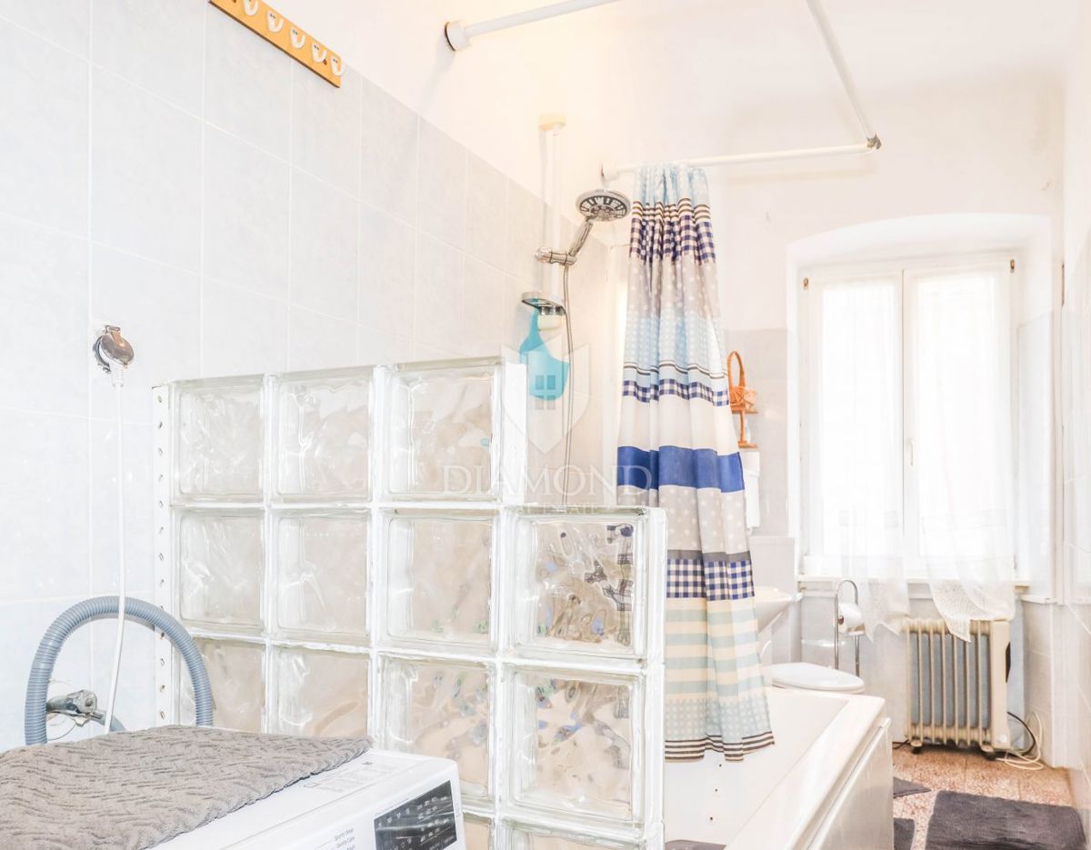Rovinj, apartma, prva vrsta do morja!