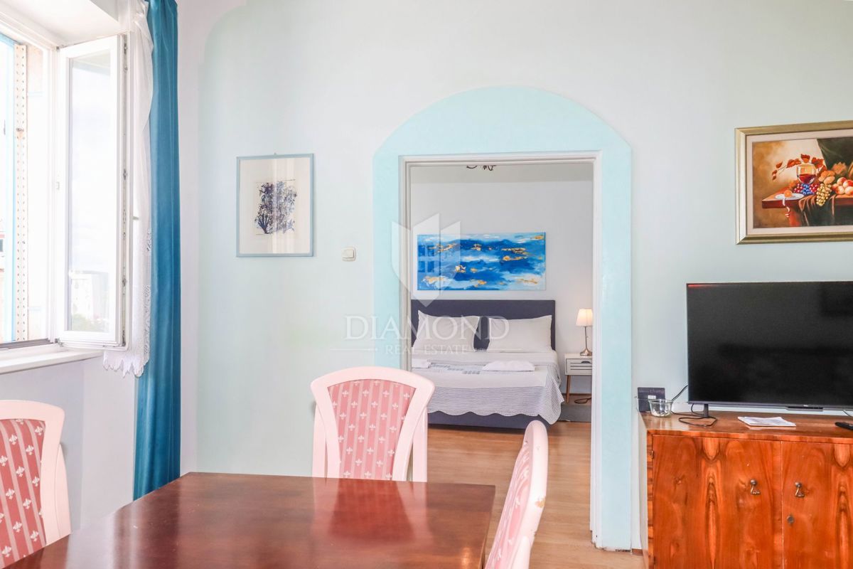 Rovinj, apartma, prva vrsta do morja!