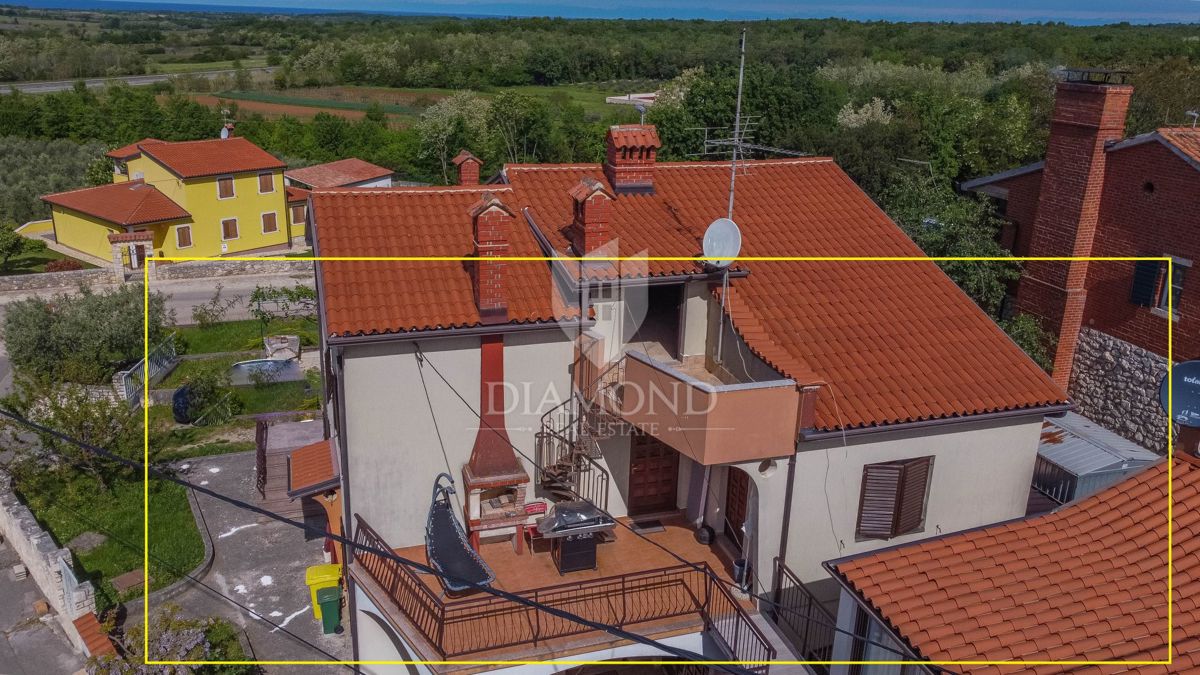 Brtonigla, stanovanje na 1. nadstropju s pogledom na morje!
