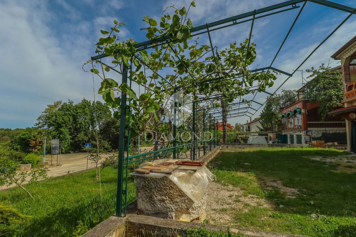 Brtonigla, stanovanje na 1. nadstropju s pogledom na morje!