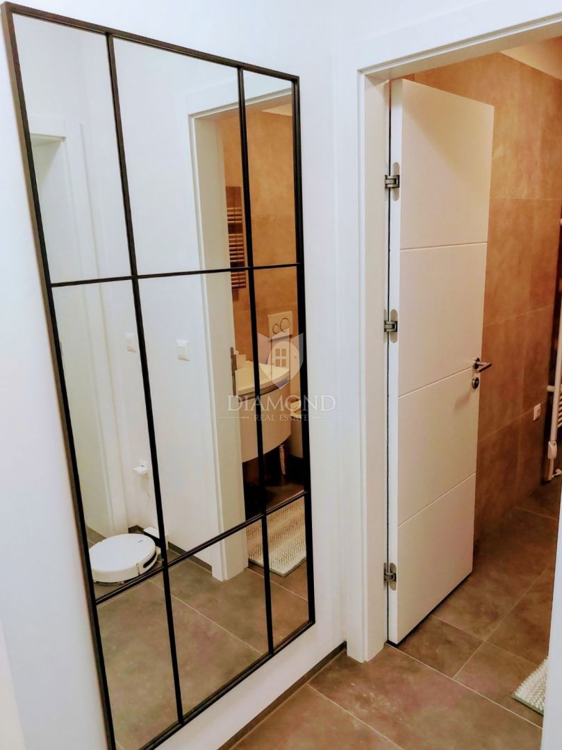 Poreč, okolica - visokokakovosten apartma v novogradnji blizu morja!