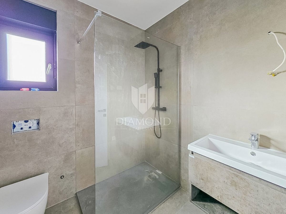 Umag, novogradnja! Odlično 2 sobno stanovanje!