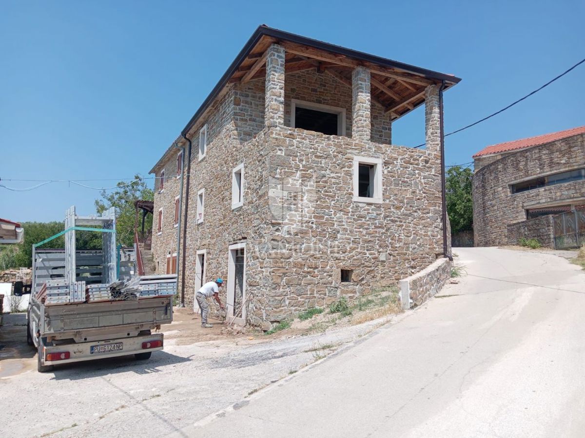 Hiša Momjan, Buje, 150m2