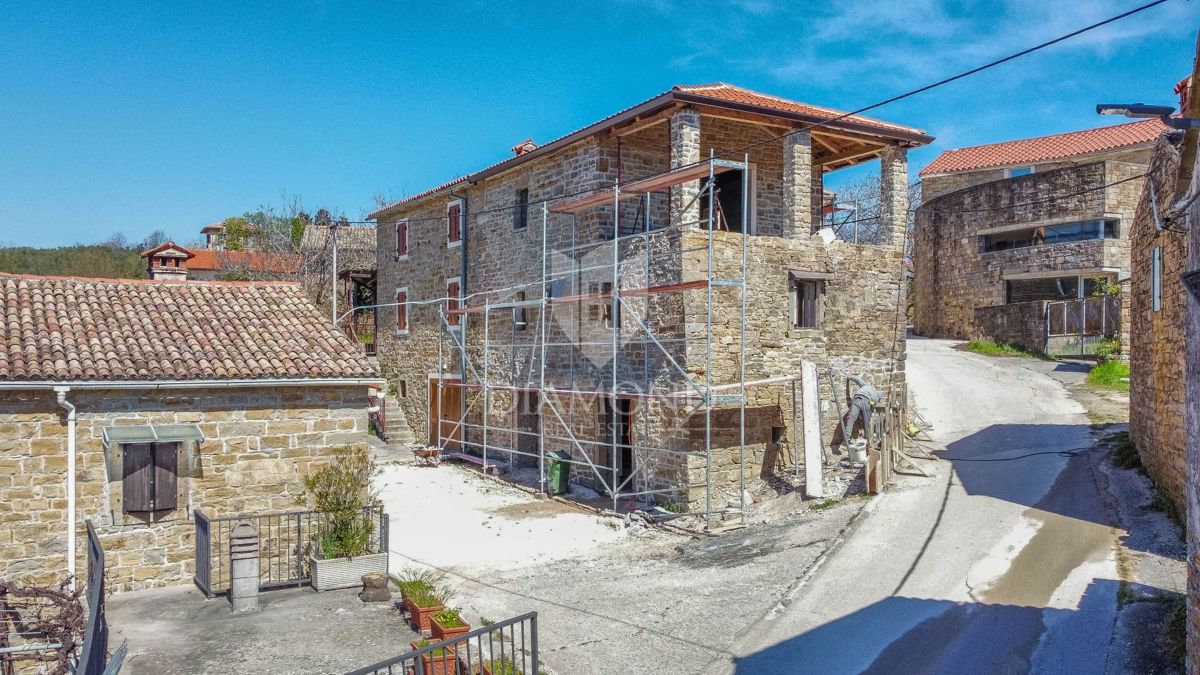 Hiša Momjan, Buje, 150m2