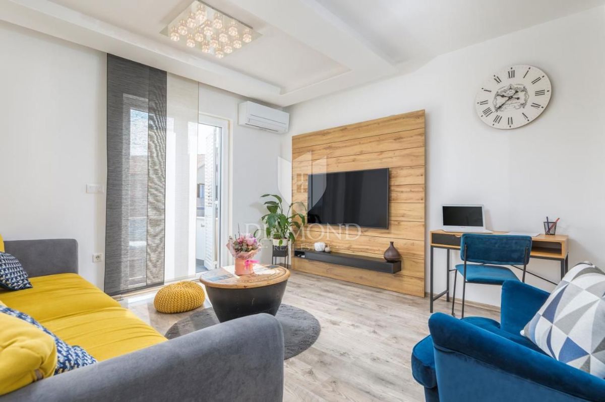 Istra, Valbandon, dvoetažni apartma 500m od morja!