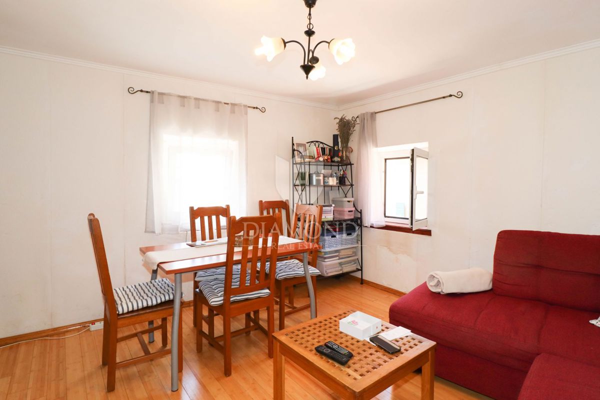 Rovinj, svetlo stanovanje v središču mesta