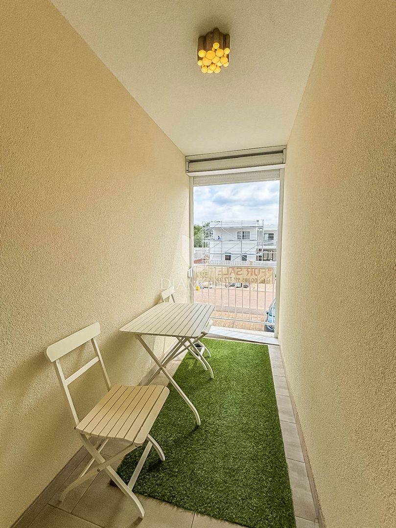 Istra, okolje Umaga, čudovit apartma s pogledom na morje!