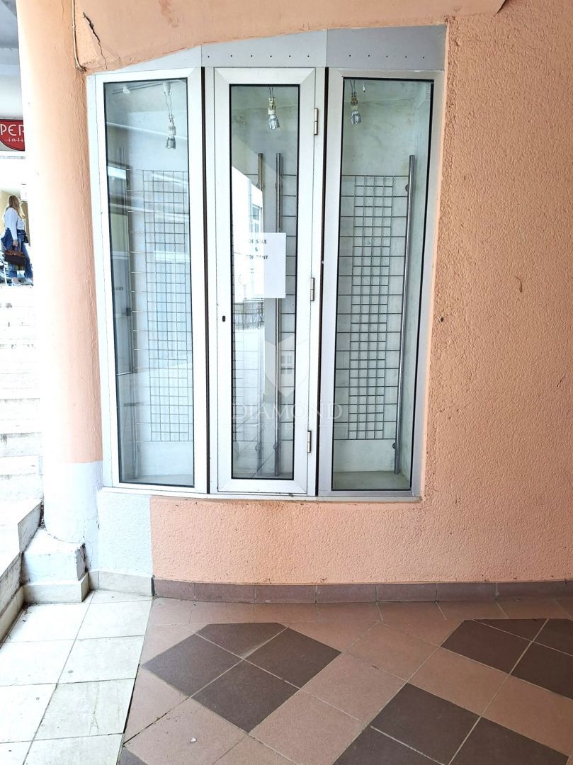 Poreč – Privlačen poslovni prostor na vrhunski lokaciji v središču mesta!