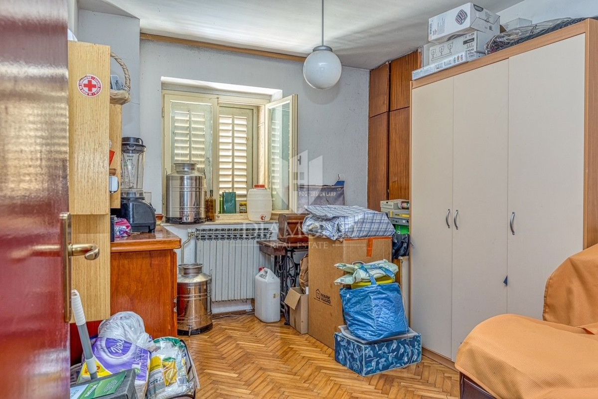 Privlačna hiša v središču Rovinja, polna priložnosti!