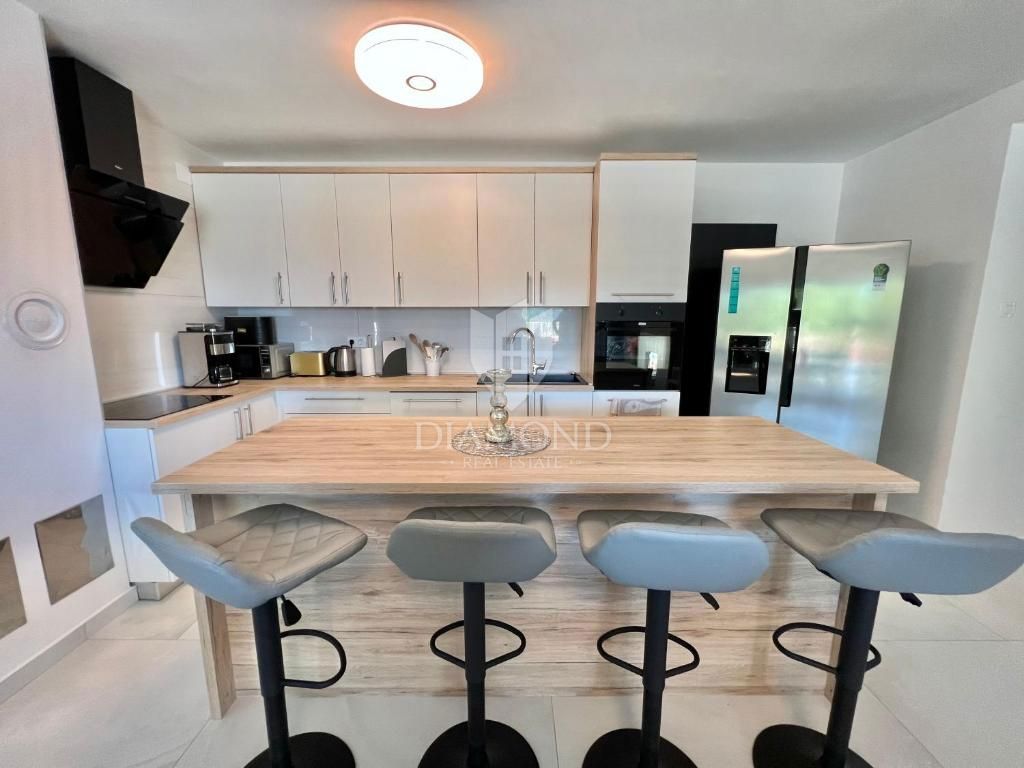 Apartmaj Bribir, Vinodolska Općina, 130m2