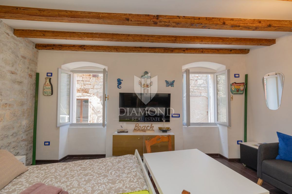 Garsonjera z Shrambo, Center, Razgled na Morje