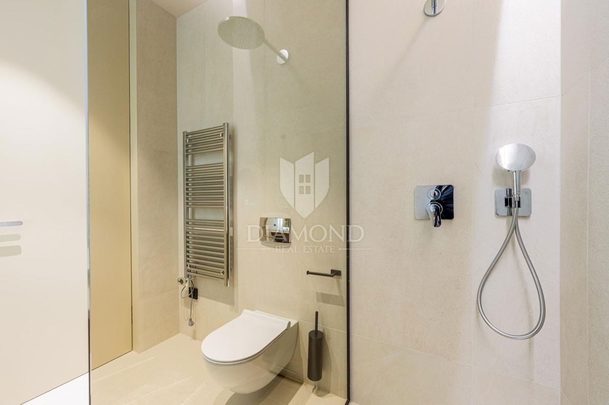 Poreč, Ekskluzivna vila za pametne domove z odprtim razgledom