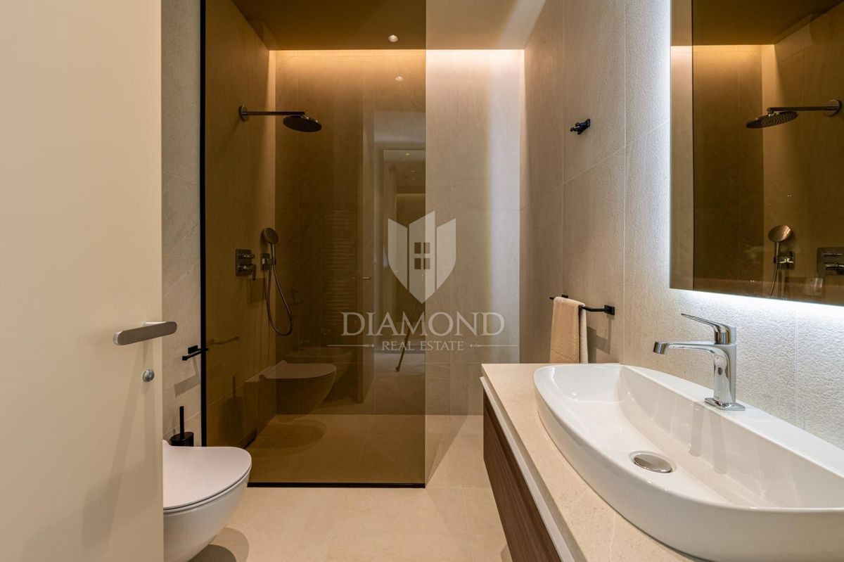 Poreč, Ekskluzivna vila za pametne domove z odprtim razgledom