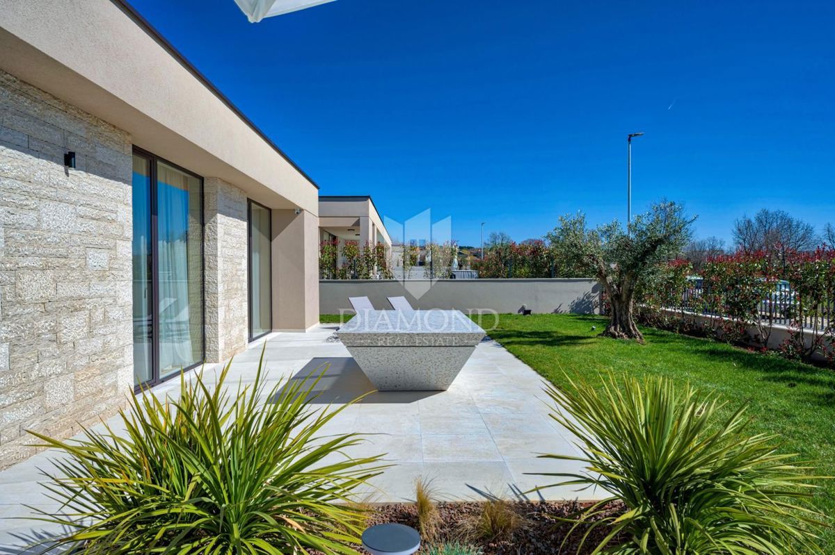 Poreč, Ekskluzivna vila za pametne domove z odprtim razgledom