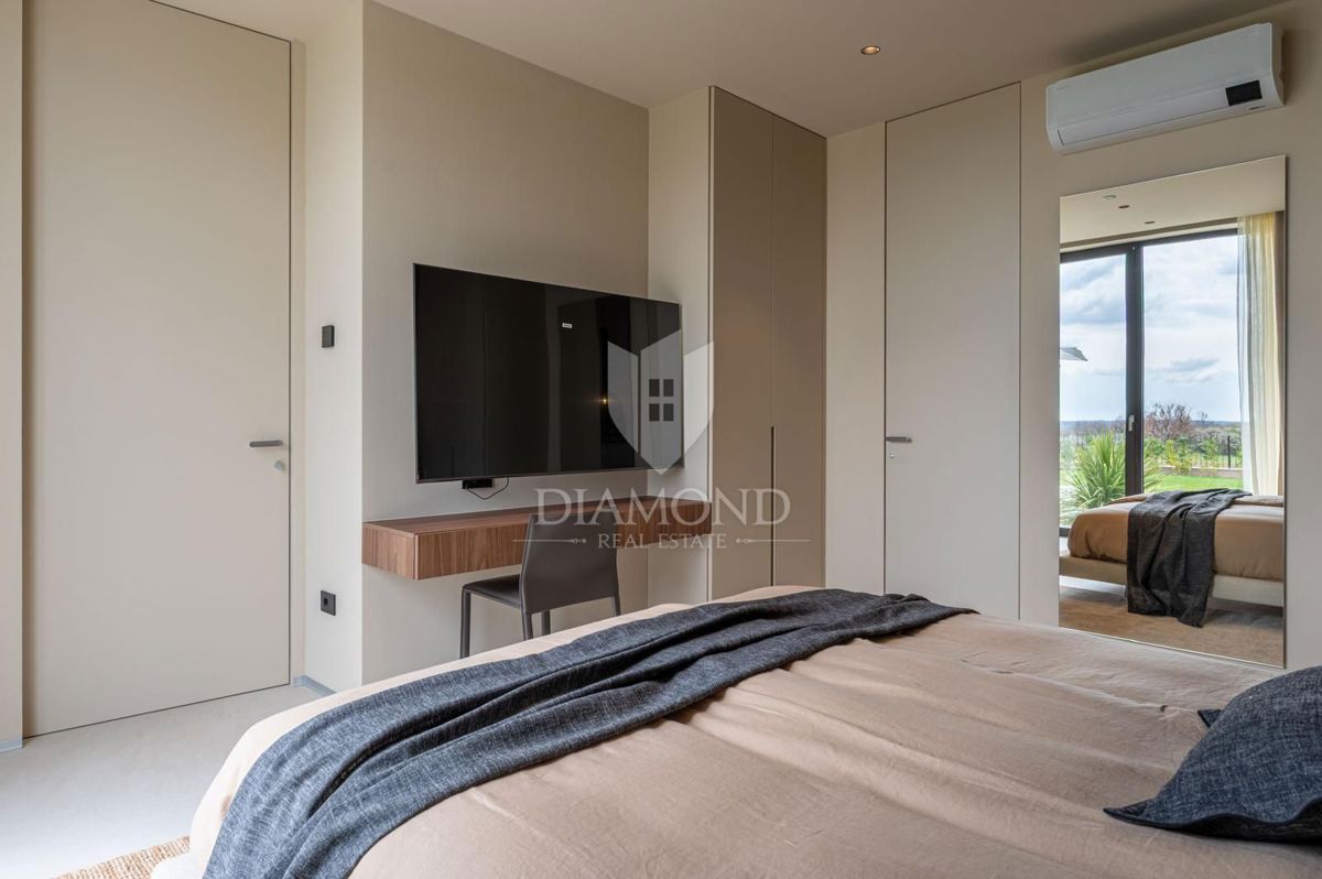 Poreč, Ekskluzivna vila za pametne domove z odprtim razgledom