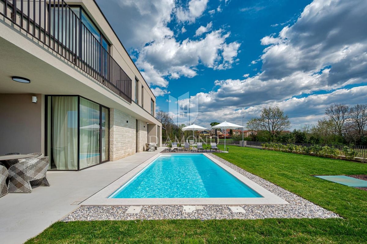 Poreč, Ekskluzivna vila za pametne domove z odprtim razgledom