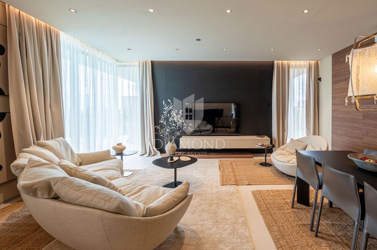 Poreč, Ekskluzivna vila za pametne domove z odprtim razgledom