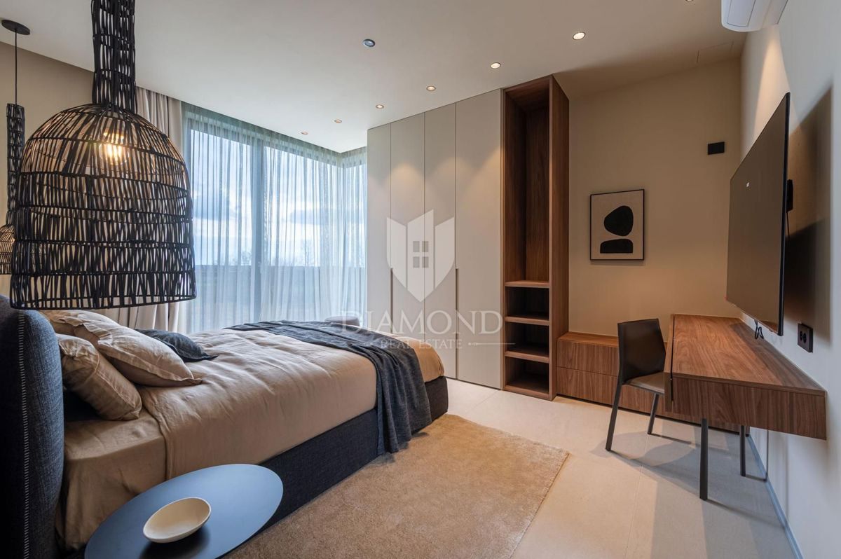 Poreč, Ekskluzivna vila za pametne domove z odprtim razgledom