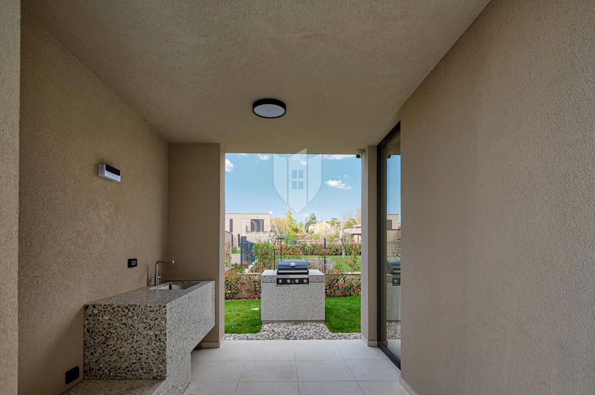 Poreč, Ekskluzivna vila za pametne domove z odprtim razgledom