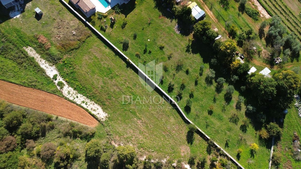 Gradbeno zemljišče, blizu morja, Krnica