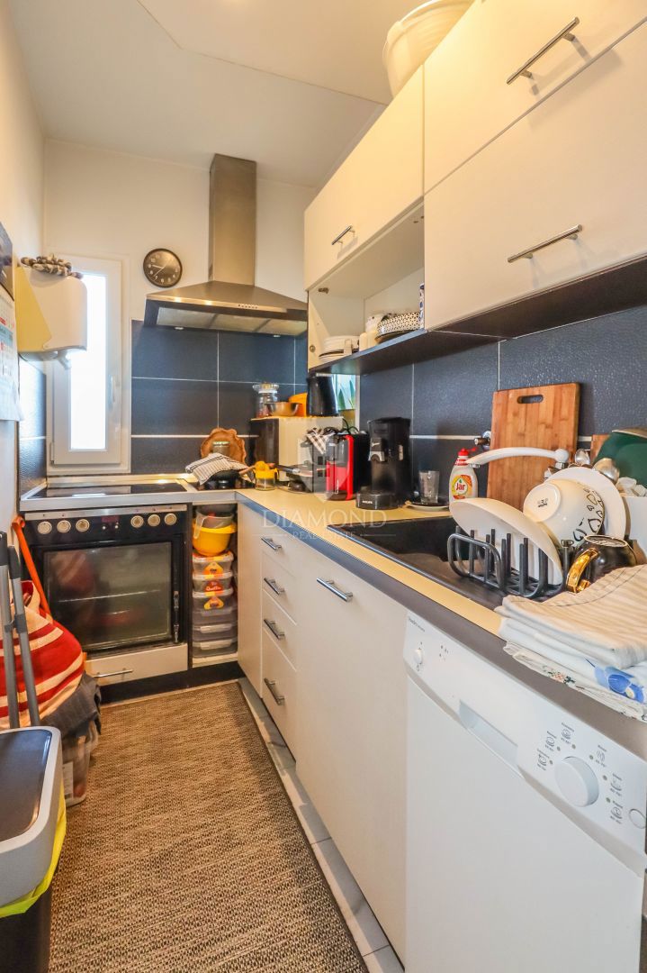 Rovinj, stanovanje na odlični lokaciji s pogledom na morje