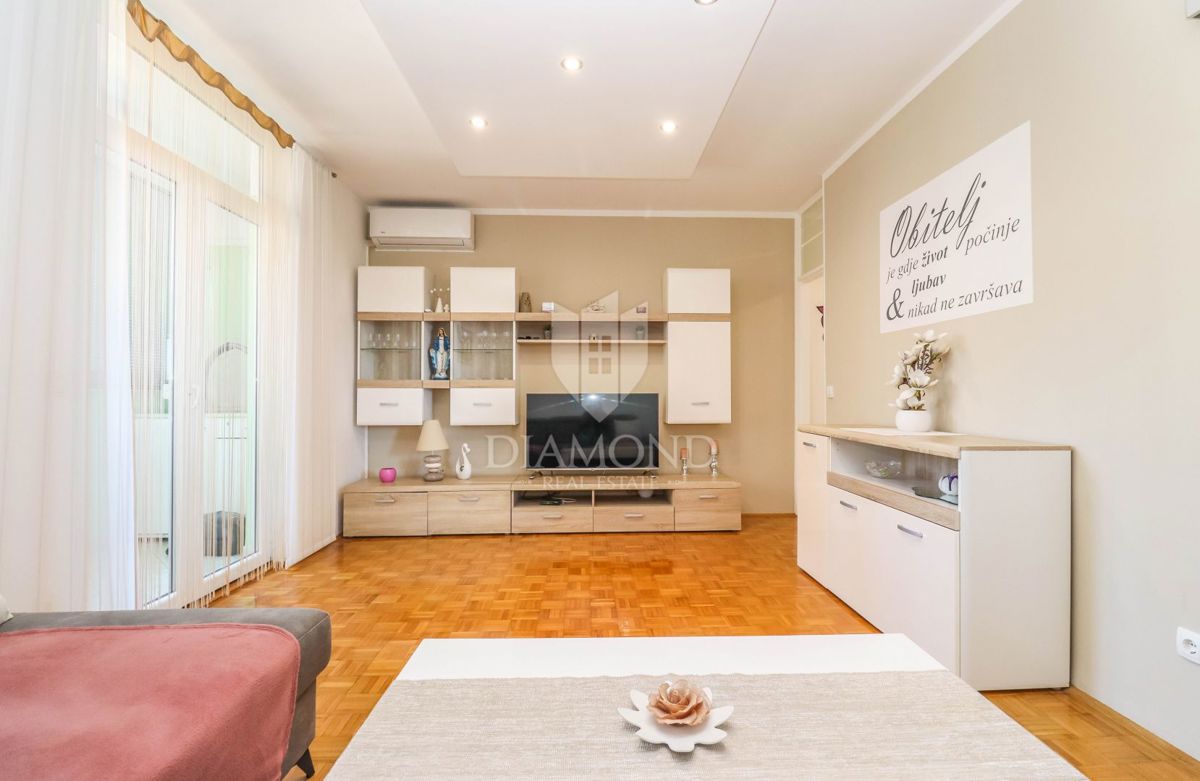 Izjemna priložnost – prenovljeno stanovanje na Vidikovcu z balkonom!