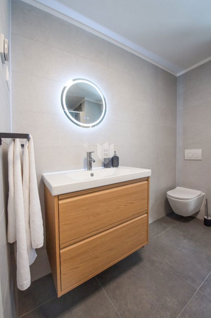 Apartmaj Centar, Rijeka, 94m2