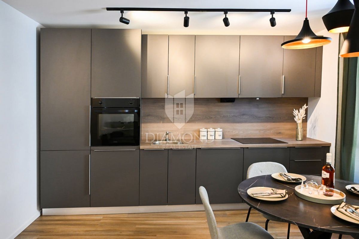 Apartmaj Centar, Rijeka, 94m2